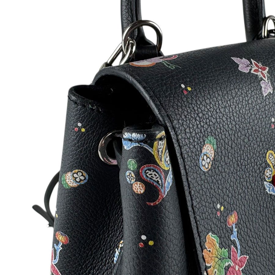 Louis Vuitton Lock Me Backpack — view 6