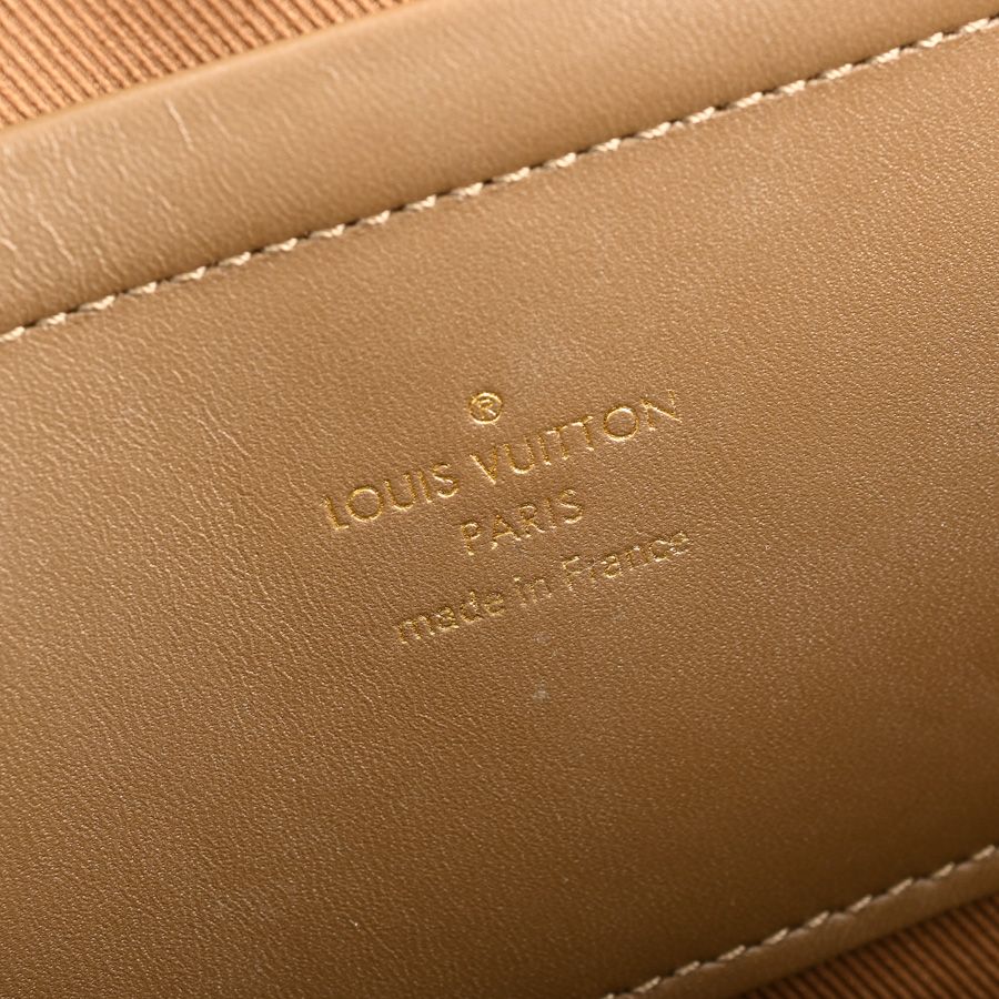 Louis Vuitton Shoulder Bag Utility — view 6