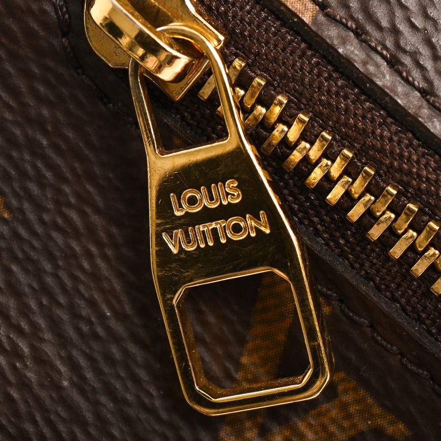 Louis Vuitton Shoulder Bag Utility — view 8