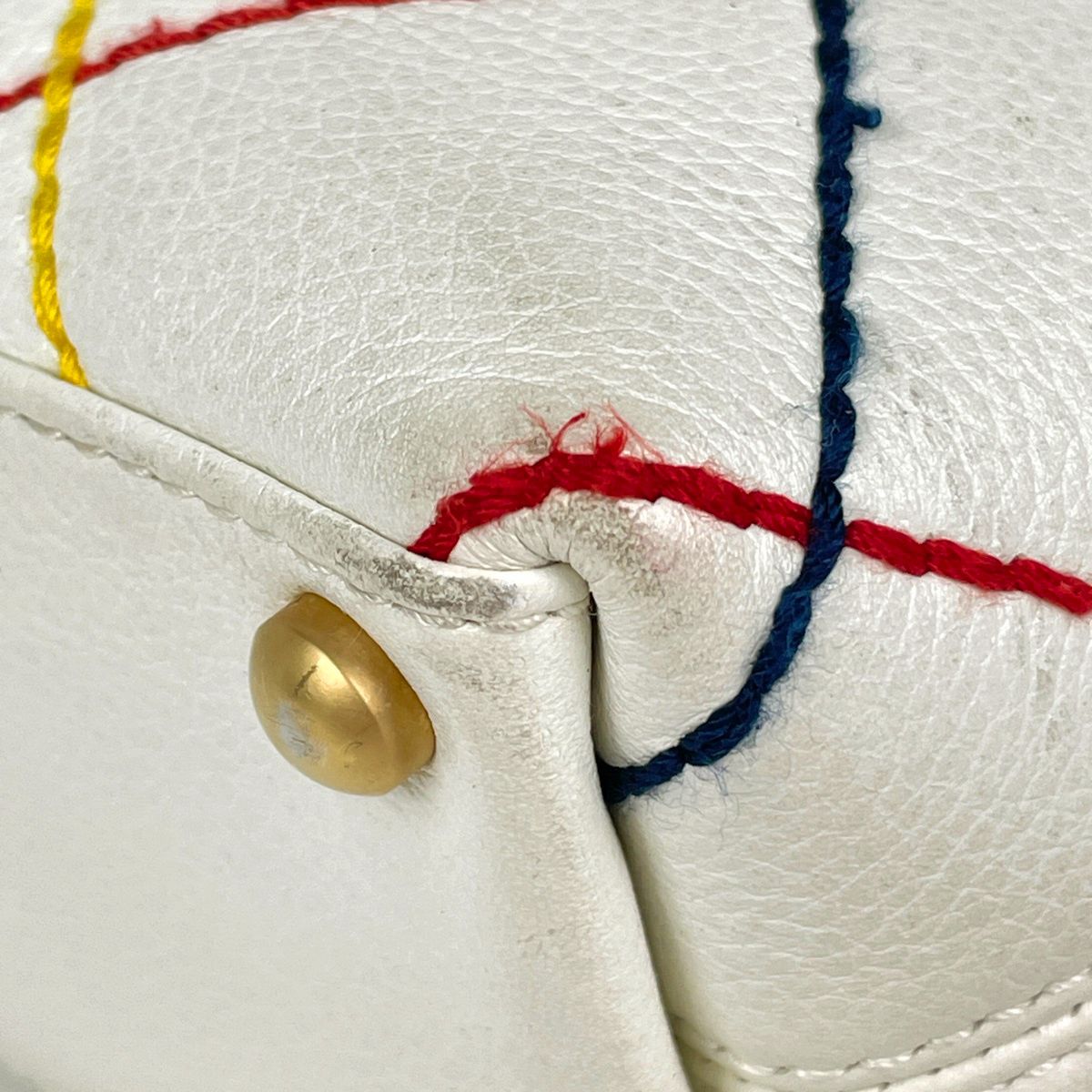 Chanel Wild Stitch Tote CC Logo Leather White — view 6