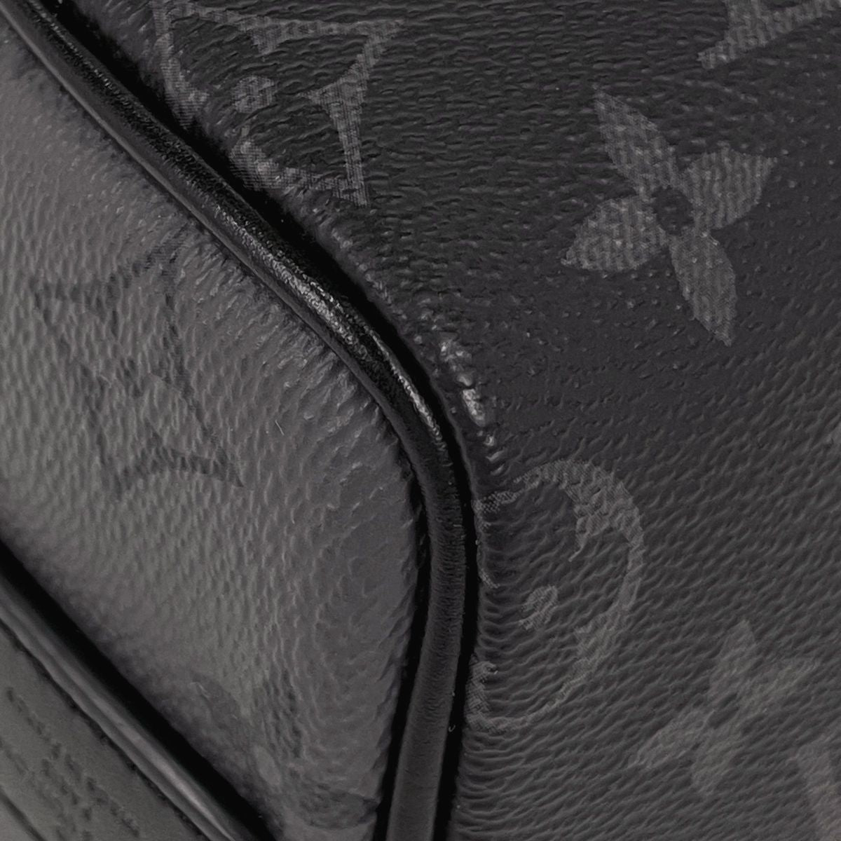 Louis Vuitton Keepall Bandouliere 25 2-Way Monogram Reverse Tote Eclipse Noir — view 6