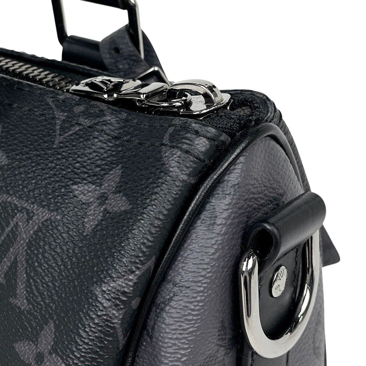 Louis Vuitton Keepall Bandouliere 25 2-Way Monogram Reverse Tote Eclipse Noir — view 7