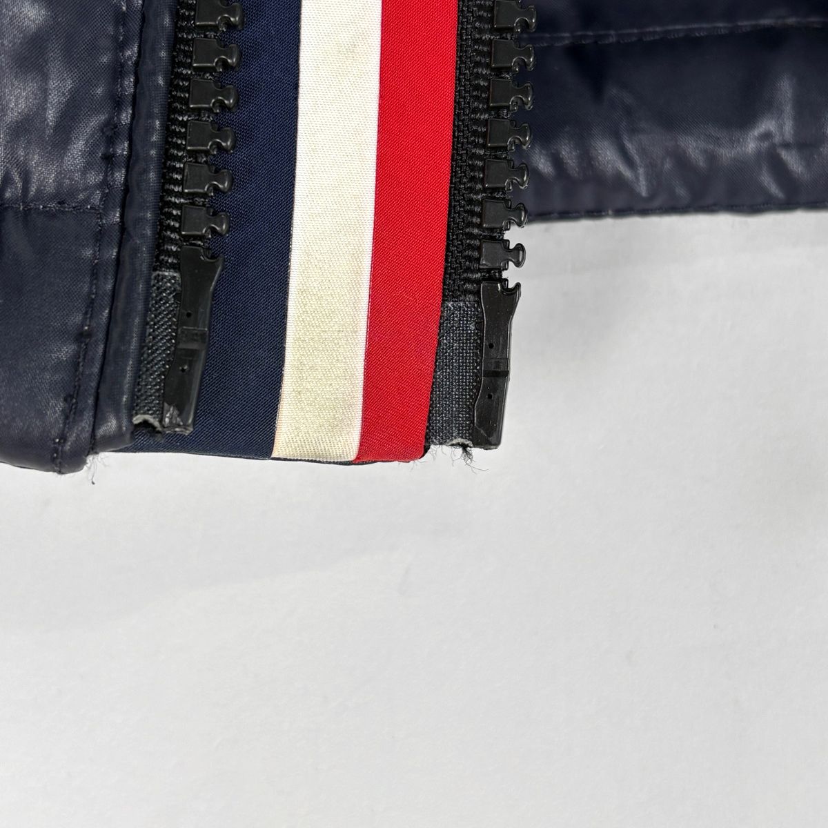 Moncler Down Jacket Montbeliard Navy — view 6