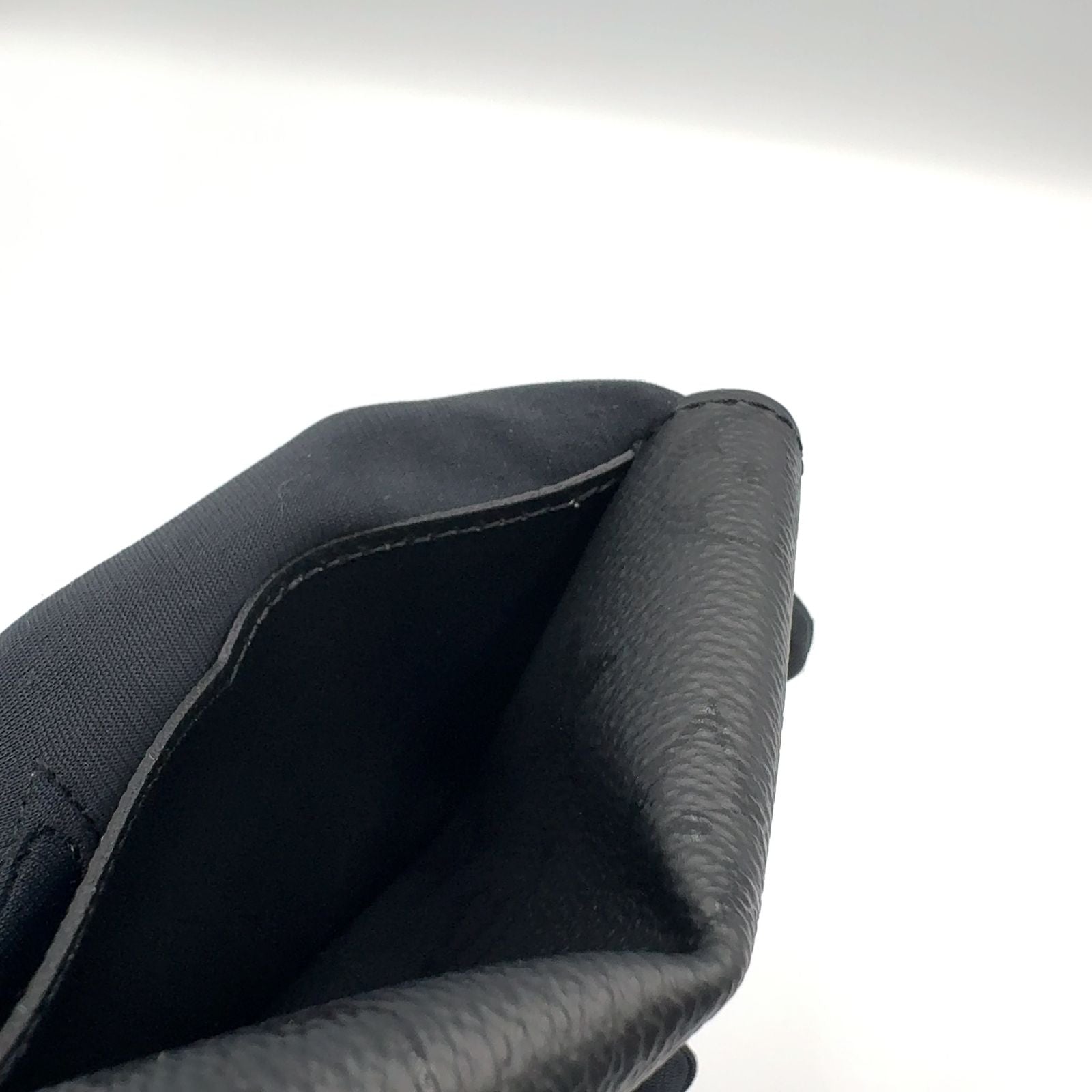 Louis Vuitton Midnight Organizer Poche Monogram Leather Black Card Case — view 9