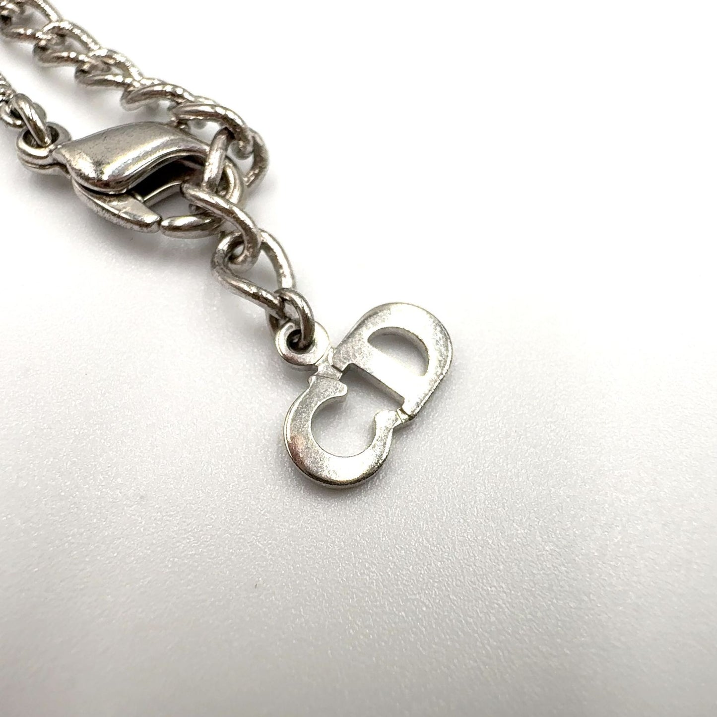 Dior Line Stone Logo Heart Metal Color Clear Silver Necklace — view 5