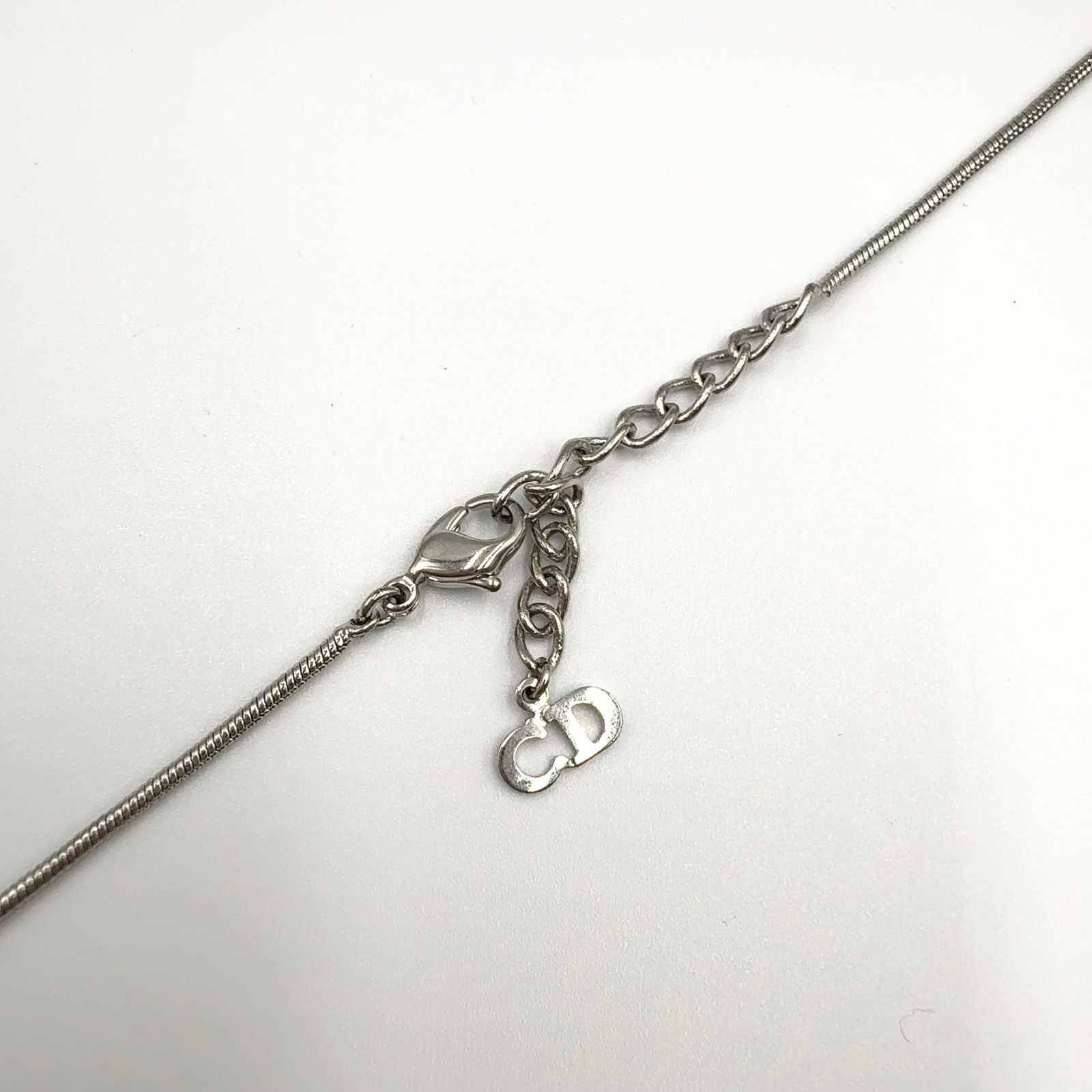 Dior Line Stone Logo Heart Metal Color Clear Silver Necklace — view 7