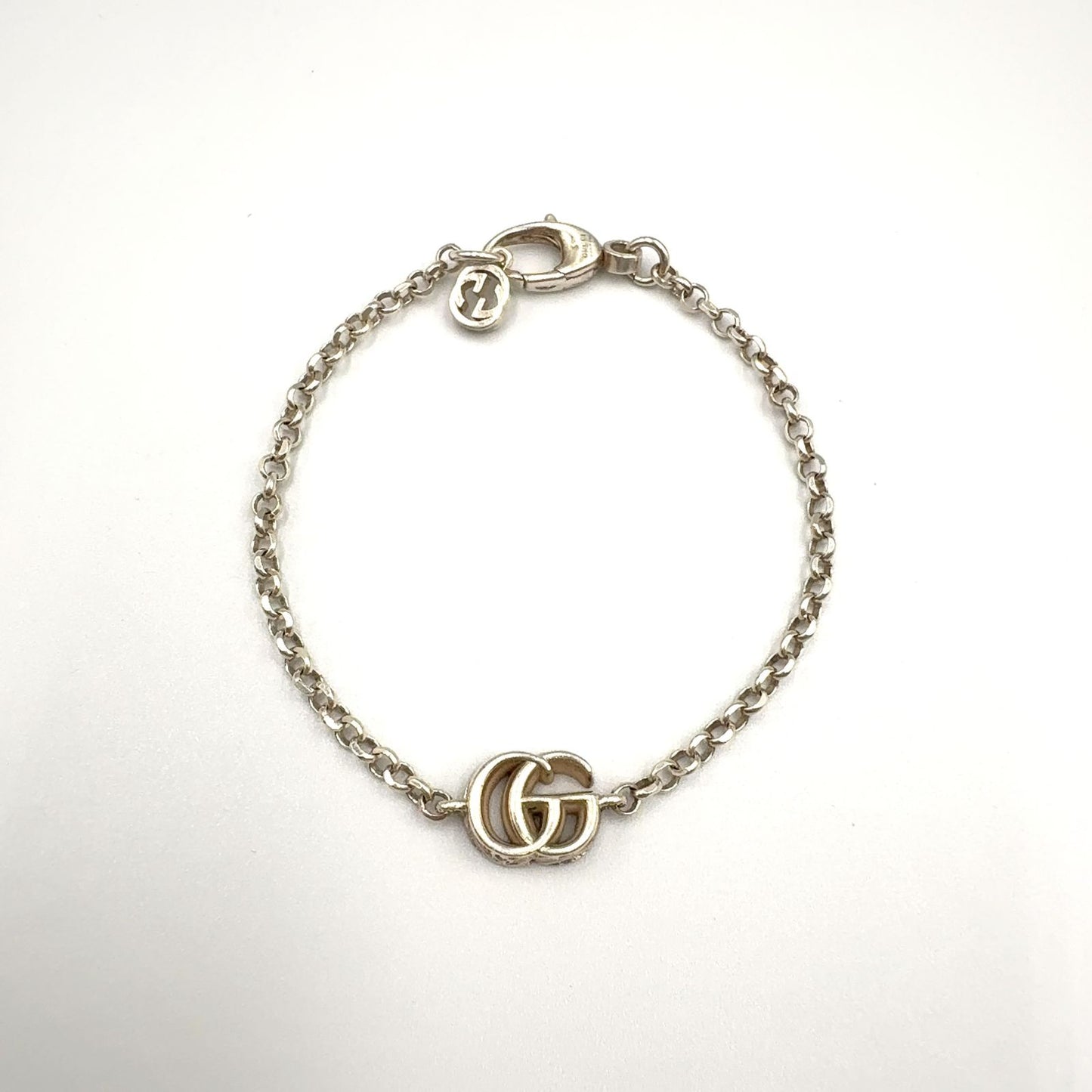 Gucci Interlocking Silver Chain Bracelet — view 3
