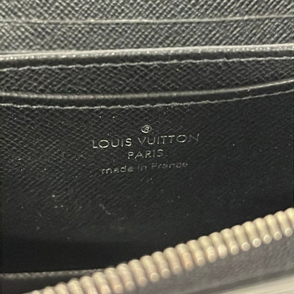 Louis Vuitton Coin Case Epi Zippy Purse Noir Leather — view 4