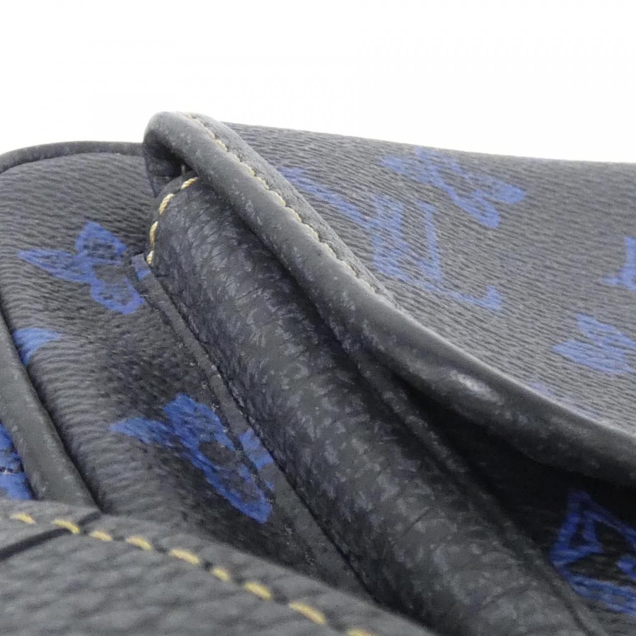 Louis Vuitton Monogram Record Christopher Wearable Wallet Shoulder Bag — view 5