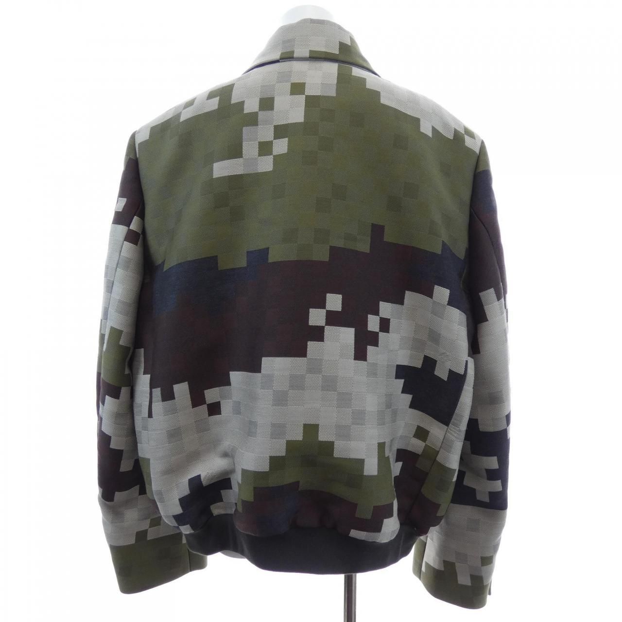 Louis Vuitton Jacket Khaki — view 2