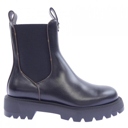 Louis Vuitton District Chelsea Boots