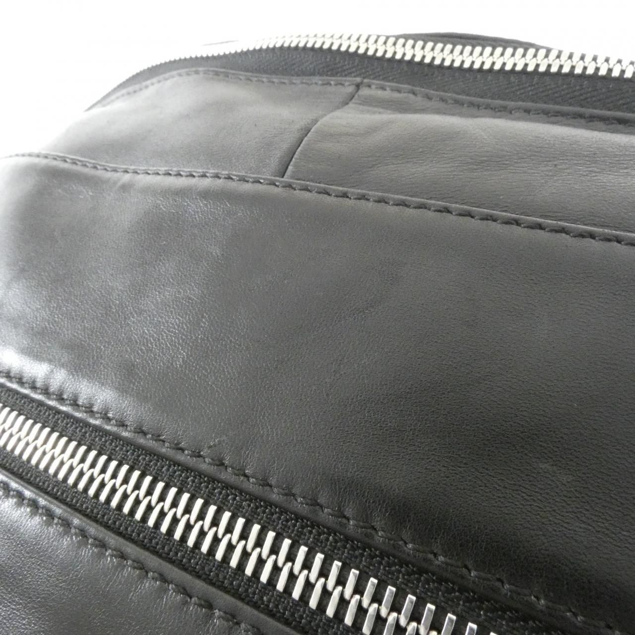 Loewe Puffy Shoulder Bag — view 5
