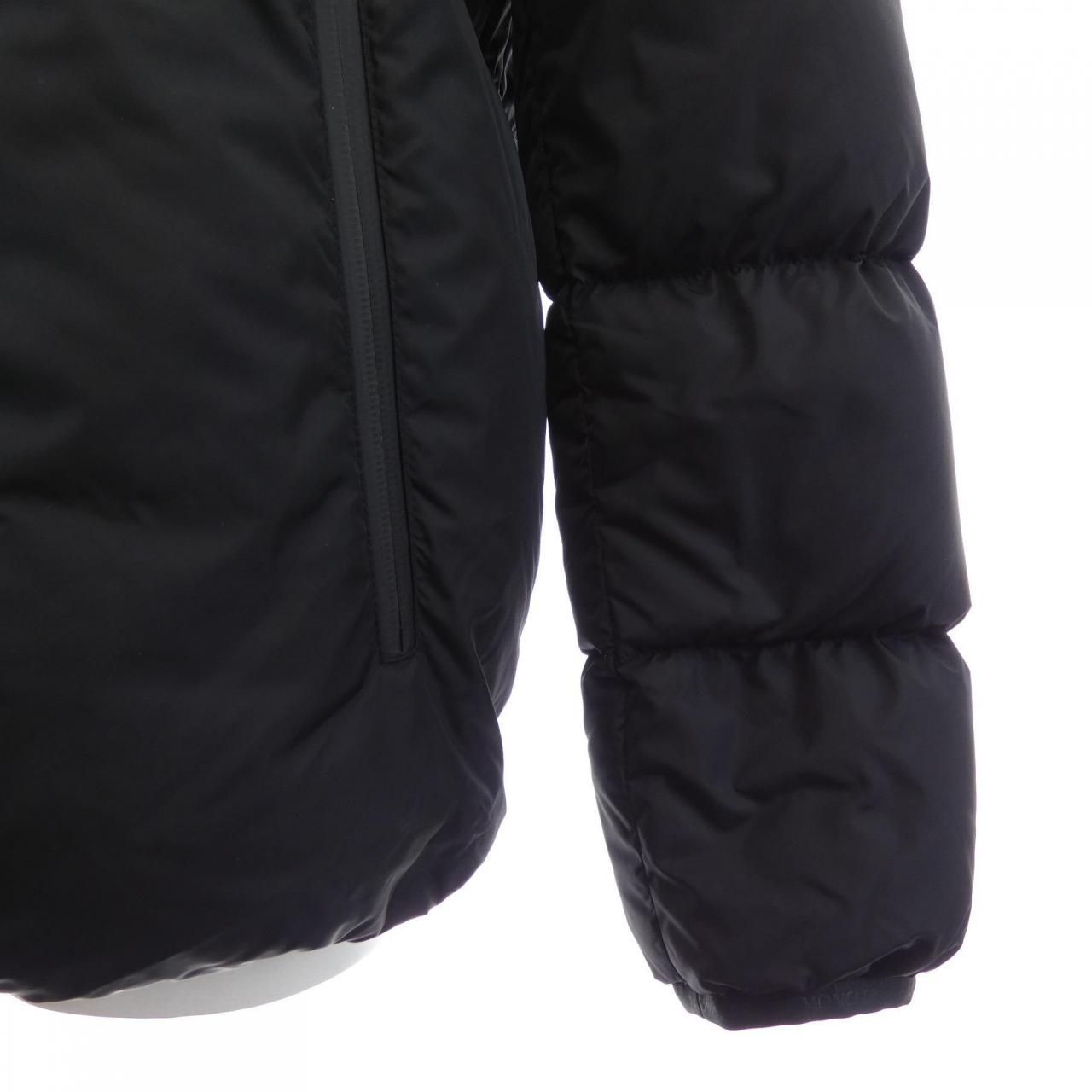 Moncler Montcla Down Jacket — view 7