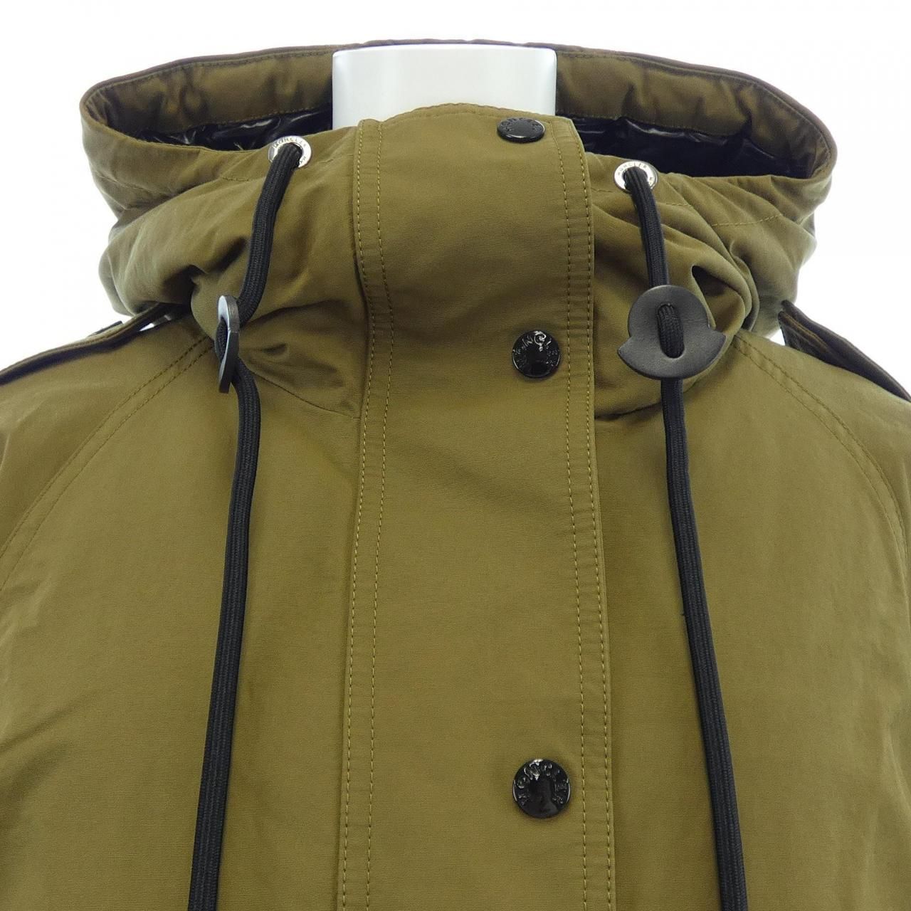 Moncler Badete Down Jacket — view 7