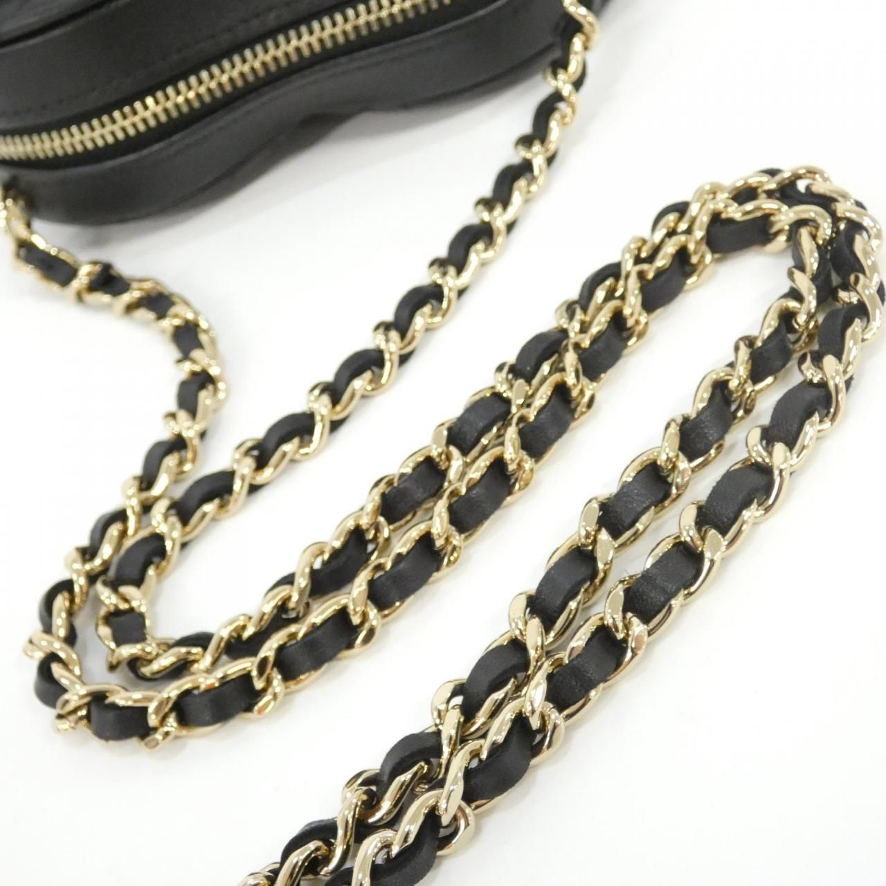 Chanel Shoulder Bag Black — view 8