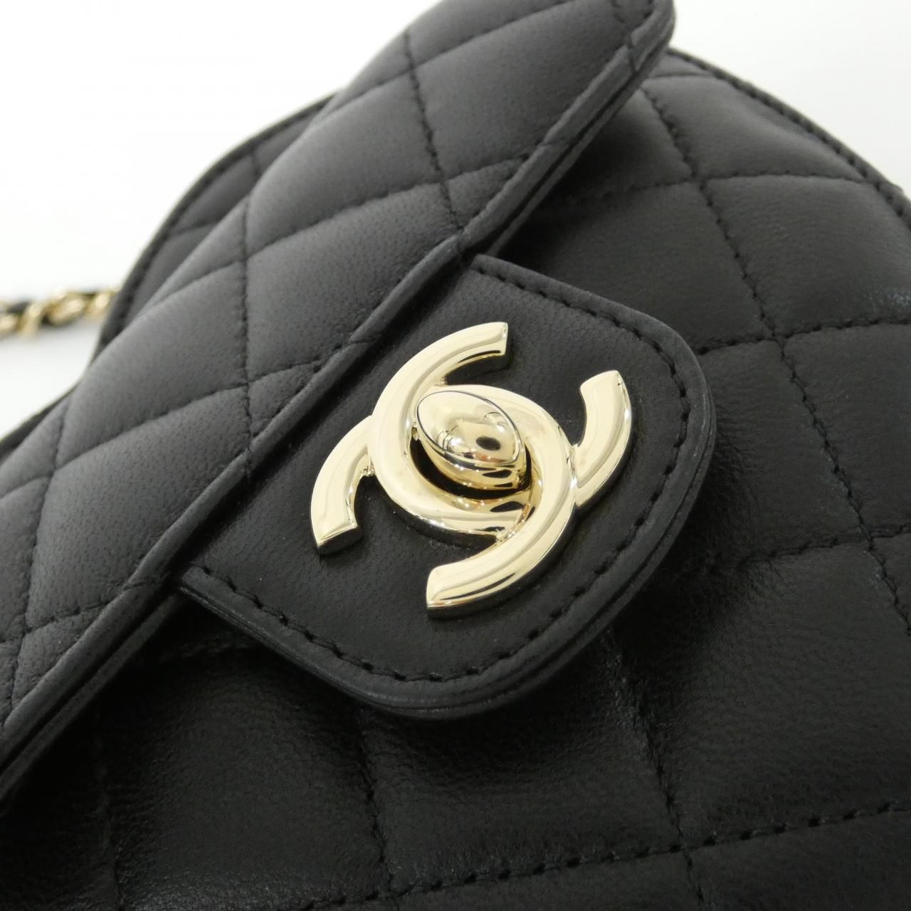 Chanel Shoulder Bag Black — view 6