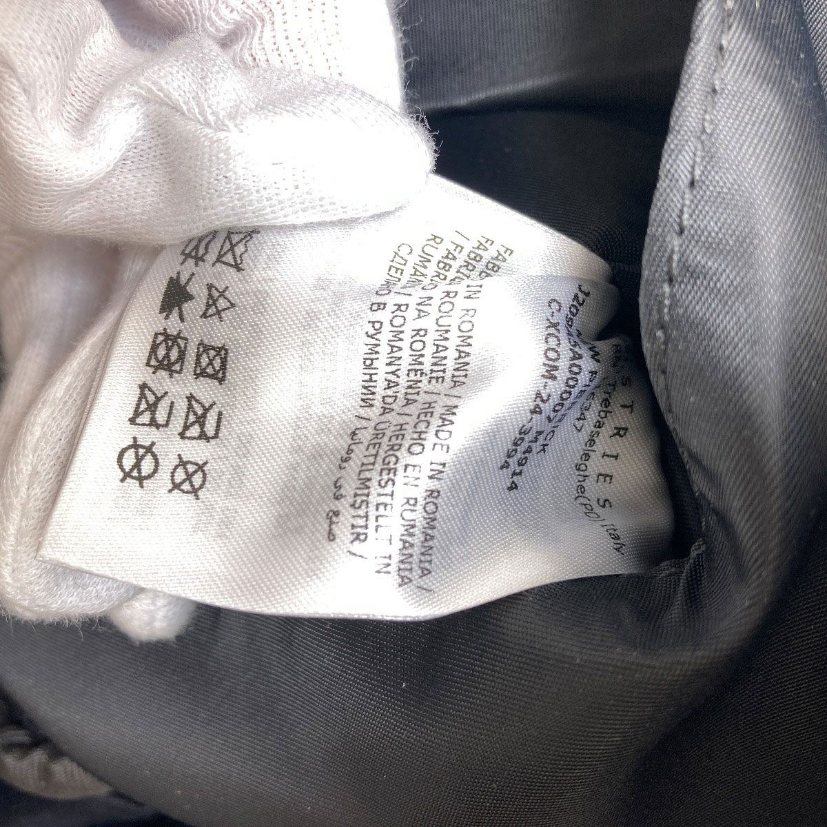 Moncler Logo Backpack Wool — view 7