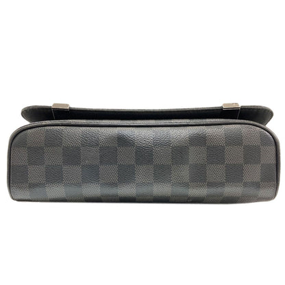 Louis Vuitton District PM Shoulder Bag Damier Canvas — view 4