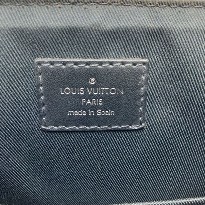 Louis Vuitton District PM Shoulder Bag Damier Canvas — view 6