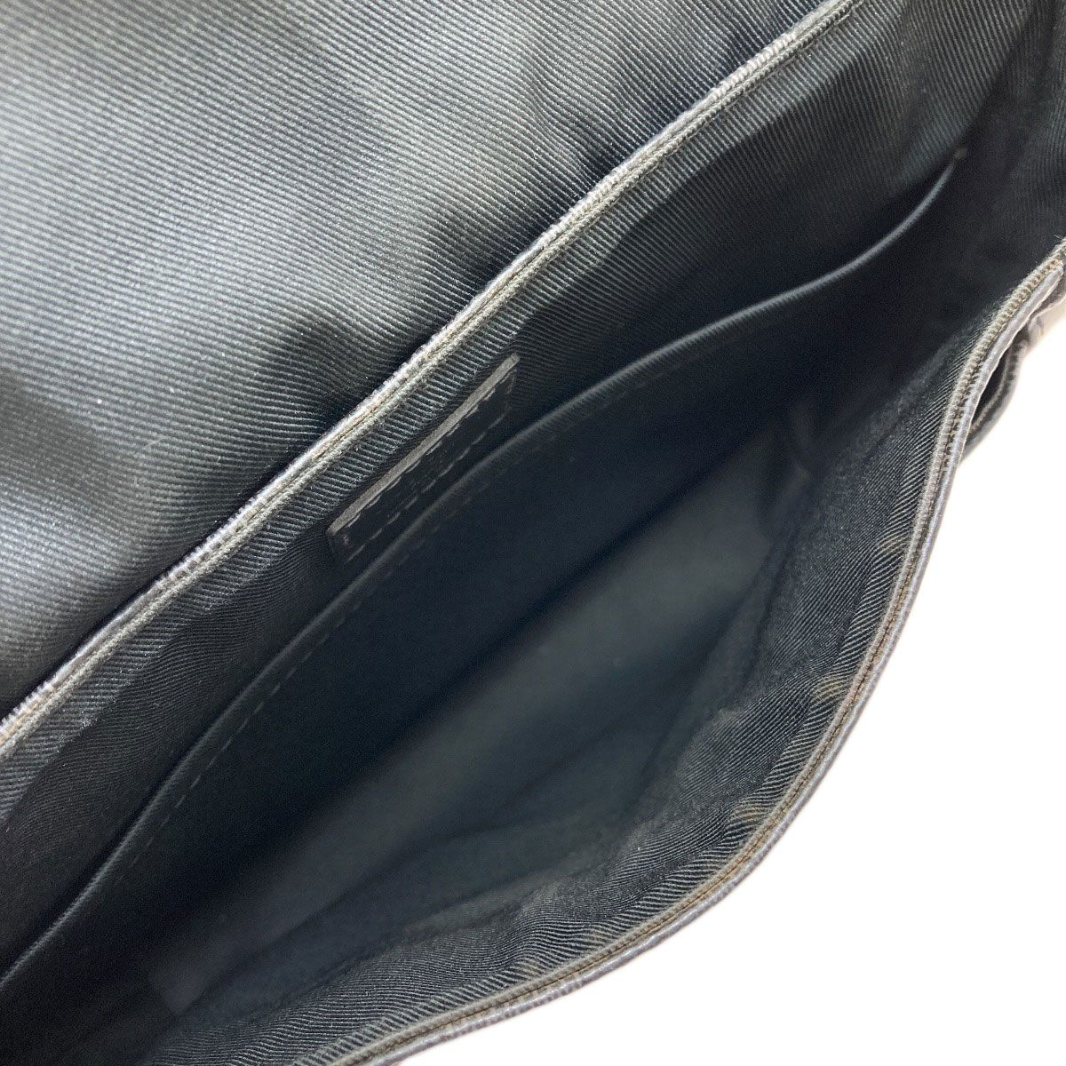Louis Vuitton District PM Shoulder Bag Damier Canvas — view 5