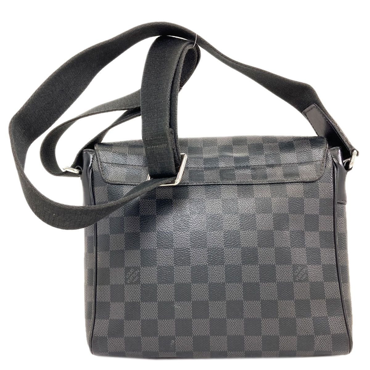 Louis Vuitton District PM Shoulder Bag Damier Canvas — view 2