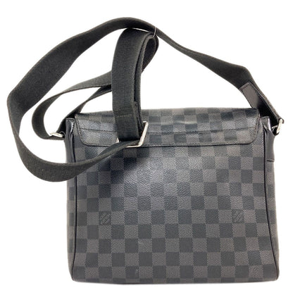 Louis Vuitton District PM Shoulder Bag Damier Canvas — view 2