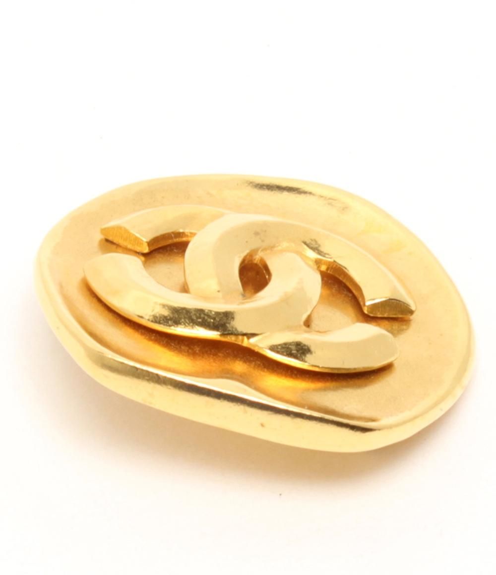 Chanel Brooch CC Logo — view 4