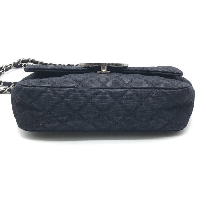 Chanel CC Logo Cruise Line Canvas Chain Shoulder Bag Navy Purse — view 4