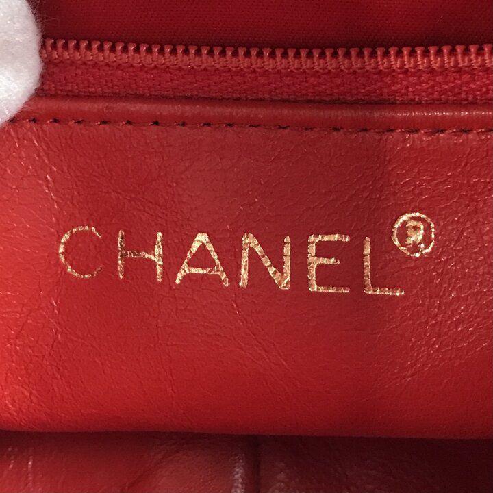 Chanel CC Logo Fringe Chain Shoulder Bag Red — view 9