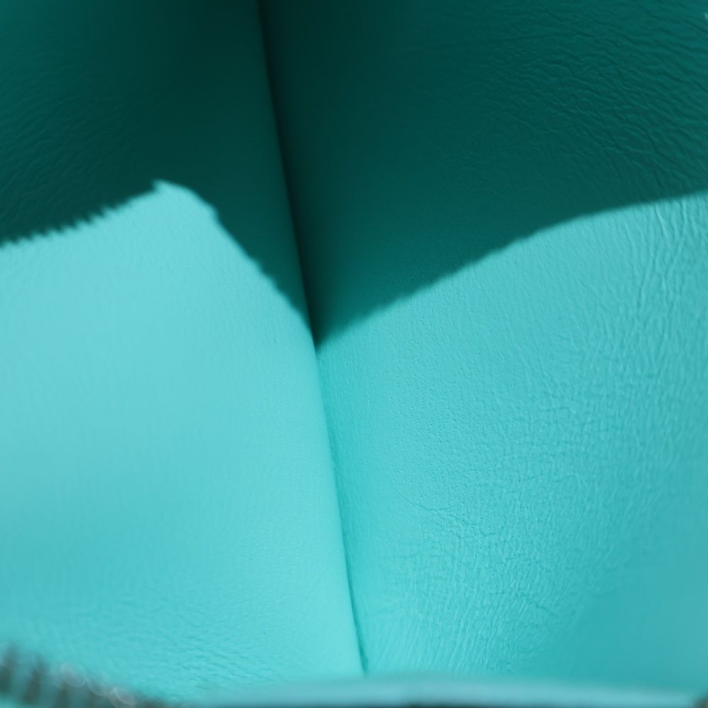 Tiffany & Co Return to Heart Embossed Leather Card Coin Case Silver Light Blue — view 4