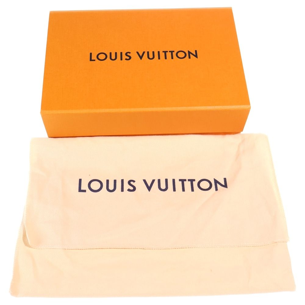 Louis Vuitton Epi Buci NM Shoulder Bag Black Noir Leather Silver — view 6