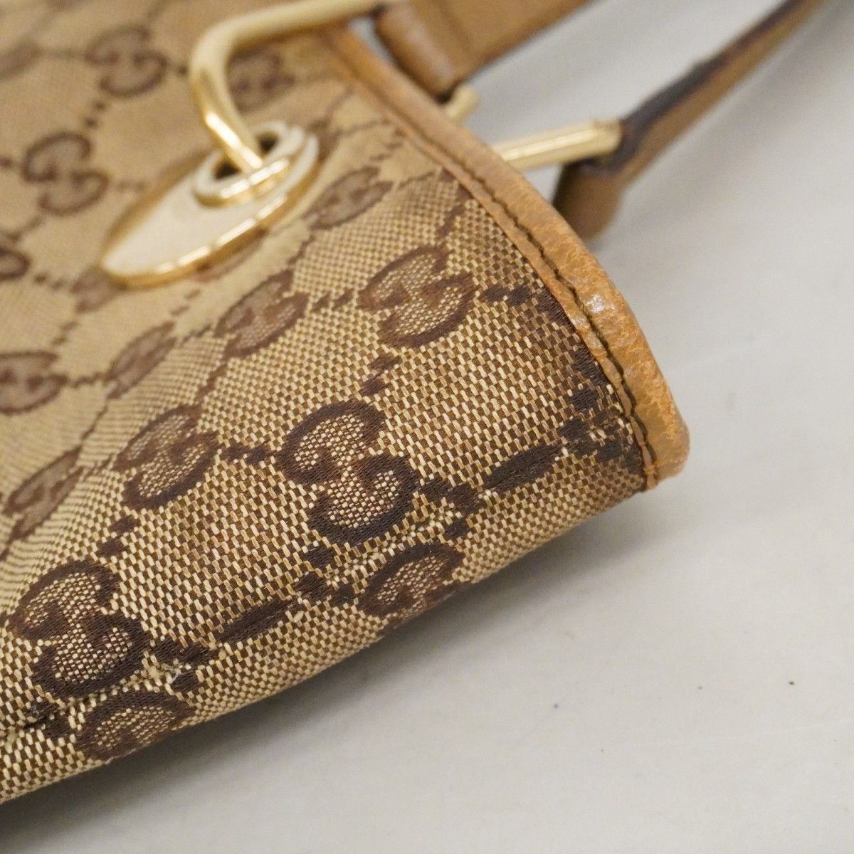 Gucci Tote GG Canvas Beige Gold — view 7