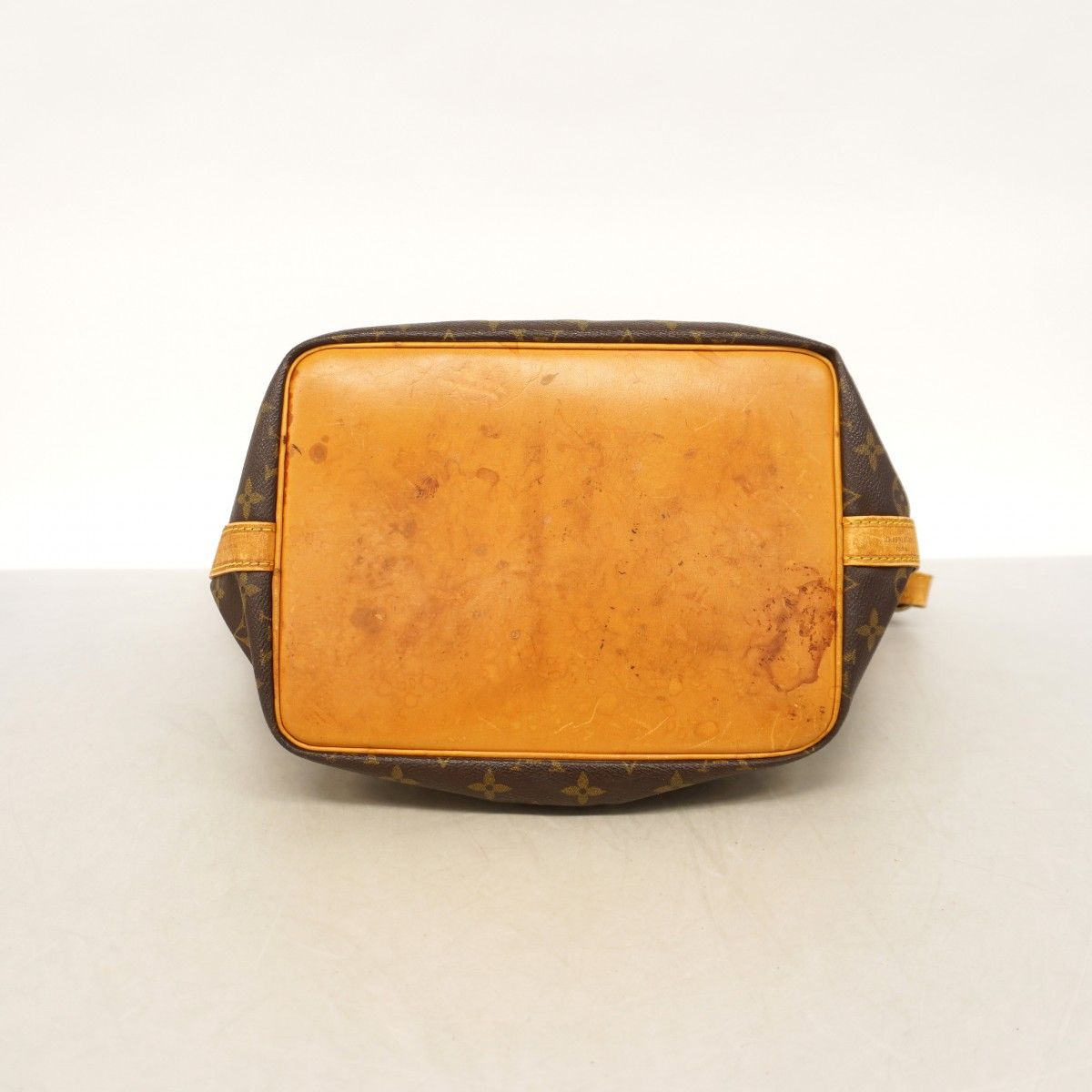 Louis Vuitton Shoulder Bag Monogram Petit Noe Brown — view 3