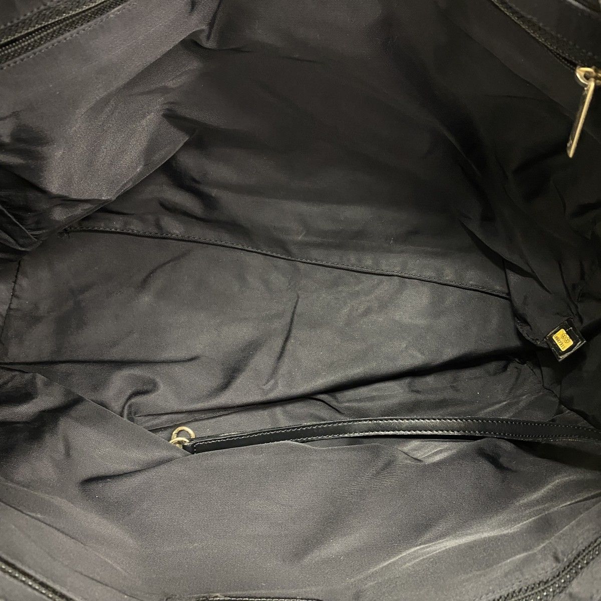 Chanel Tote New Travel Nylon Black Gold — view 4