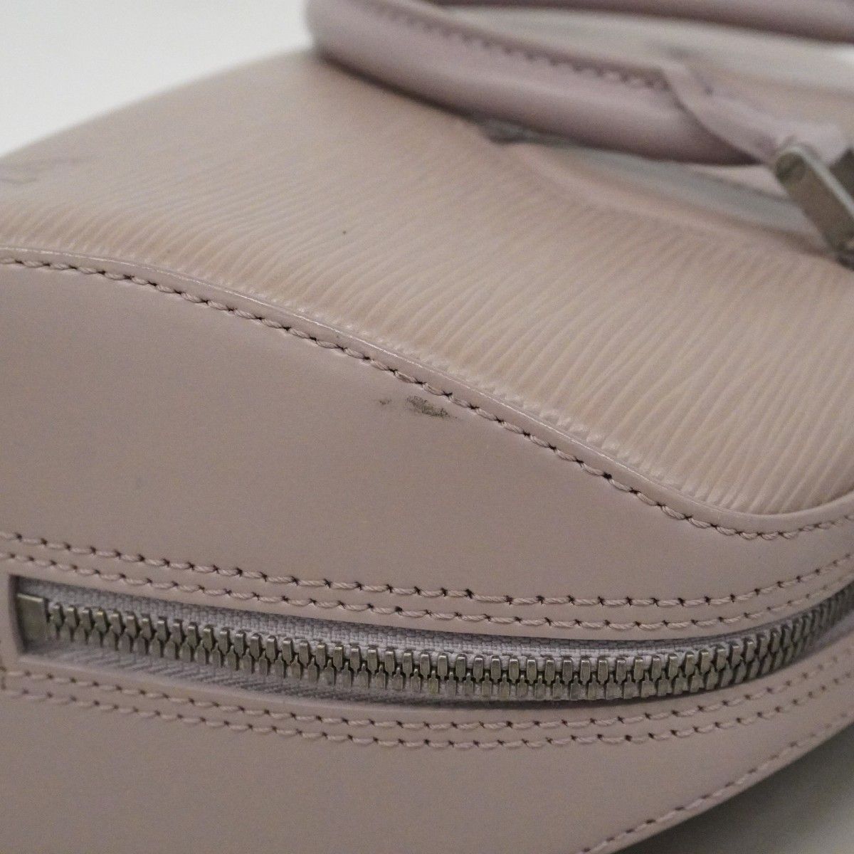 Louis Vuitton Handbag Epi Jasmine Lila — view 6