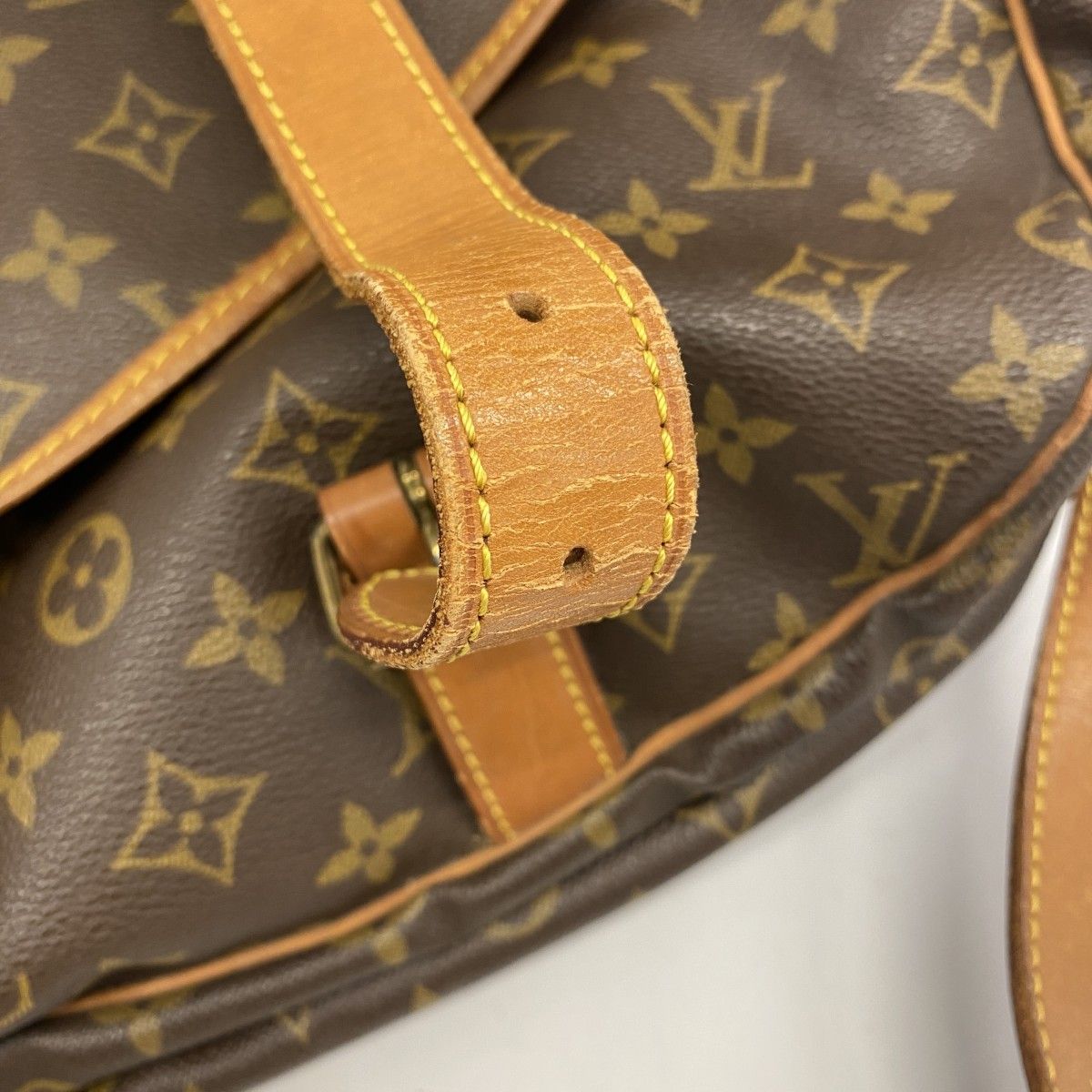 Louis Vuitton Shoulder Bag Monogram Saumur 43 Brown — view 8