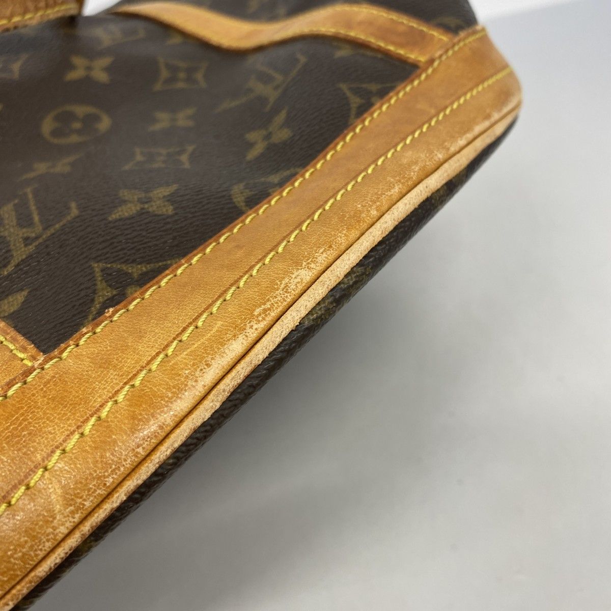 Louis Vuitton Tote Monogram Bucket GM Brown — view 6