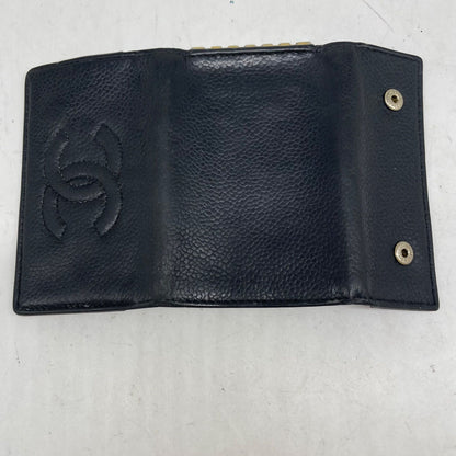 Chanel Key Case CC Logo Caviar Leather Black Key Hook Key Holder — view 4