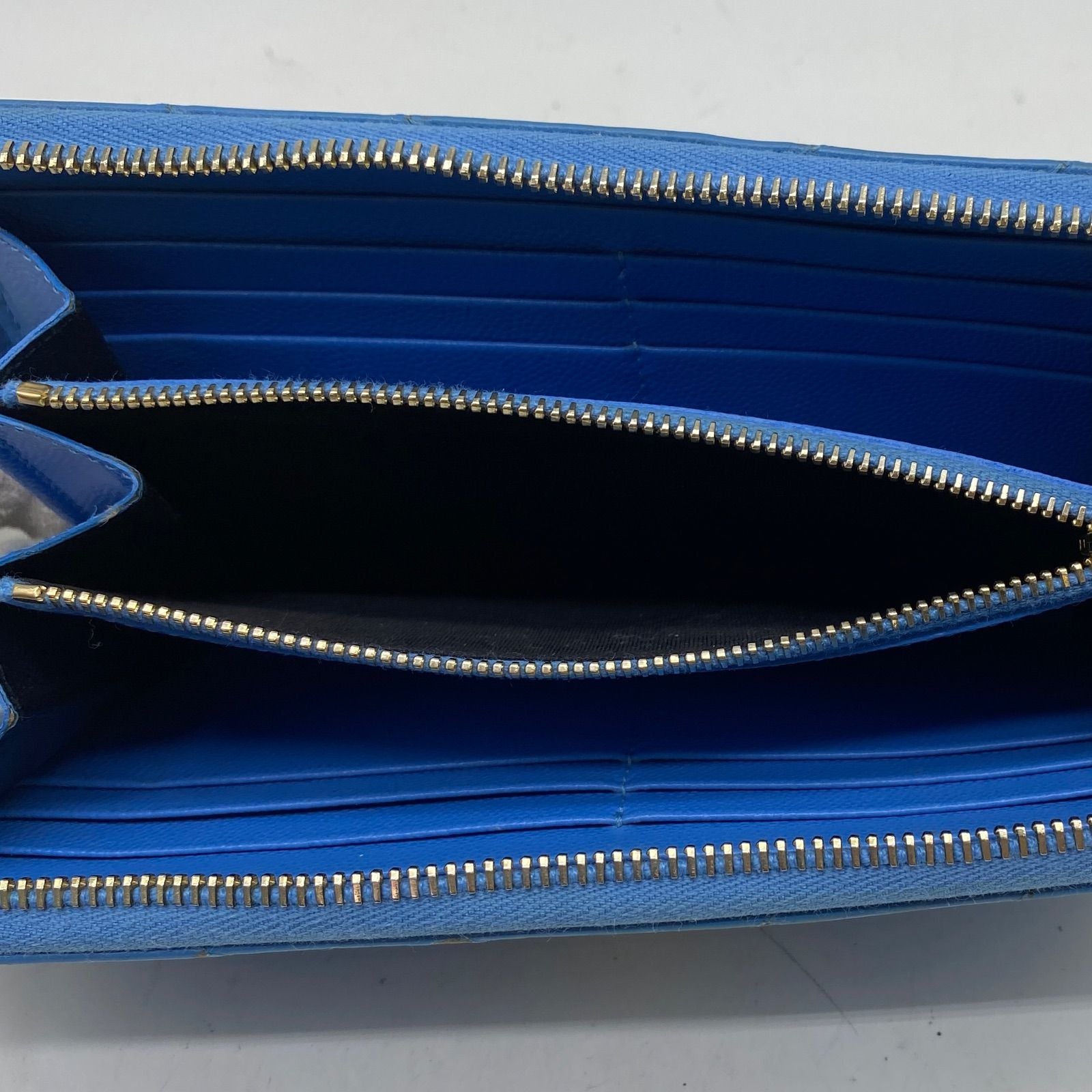 Saint Laurent Gold Logo Round Zip Wallet Light Blue — view 7