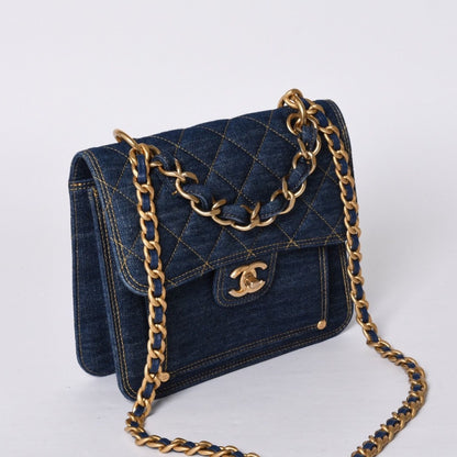 Chanel Chain Shoulder Bag Base CC Logo Denim Indigo Blue Quilted — view 2