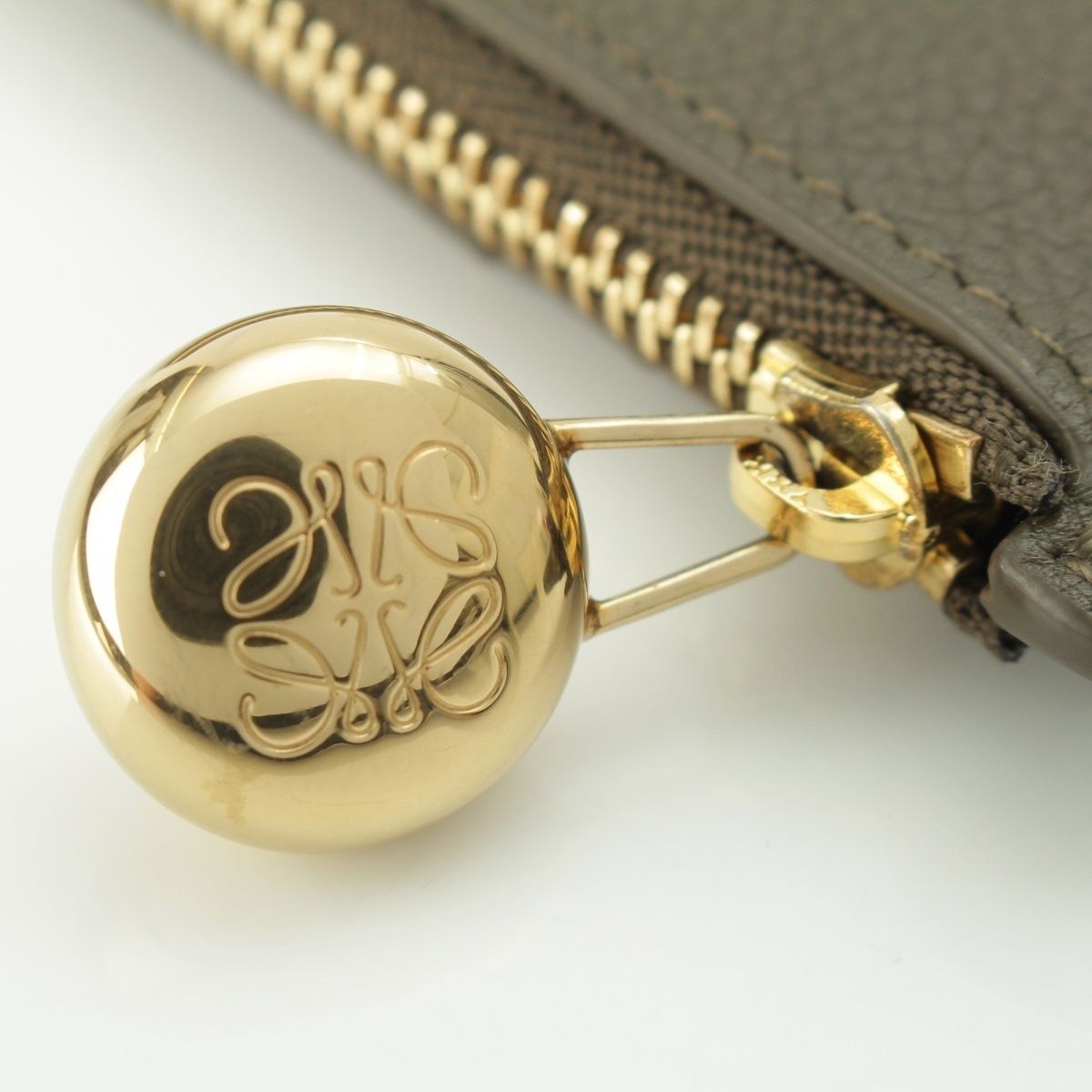 Loewe Pebble Leather Fragment Card Case Coin Purse Olive — view 7