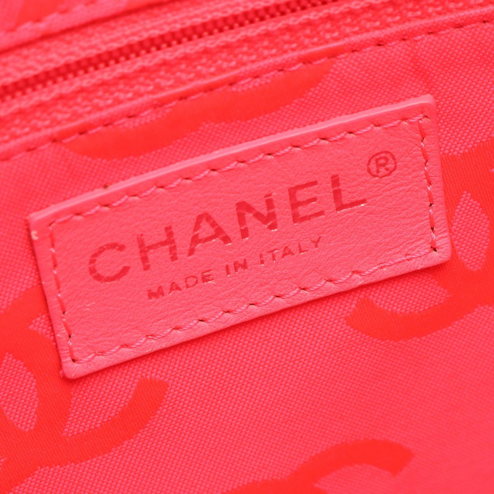 Chanel Tote Cambon Line Black Leather — view 4