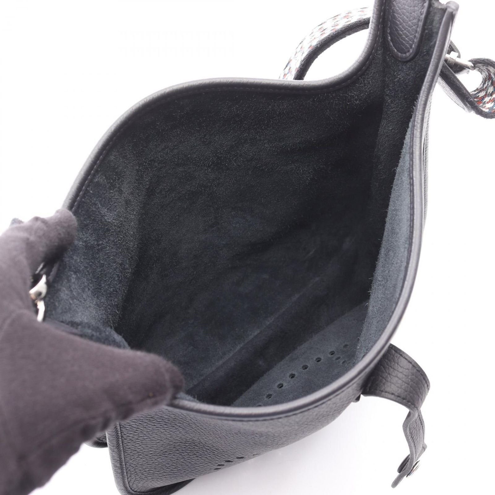 Hermes Shoulder Bag Evelyne 3 Trois PM Blue Nuit Leather — view 3