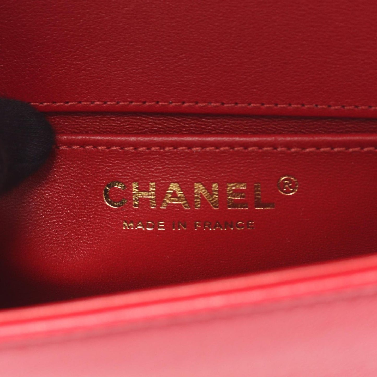 Chanel Shoulder Bag Small Red Leather Chain — view 4