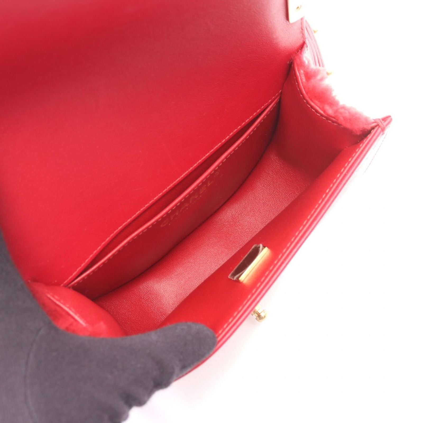 Chanel Shoulder Bag Small Red Leather Chain — view 3