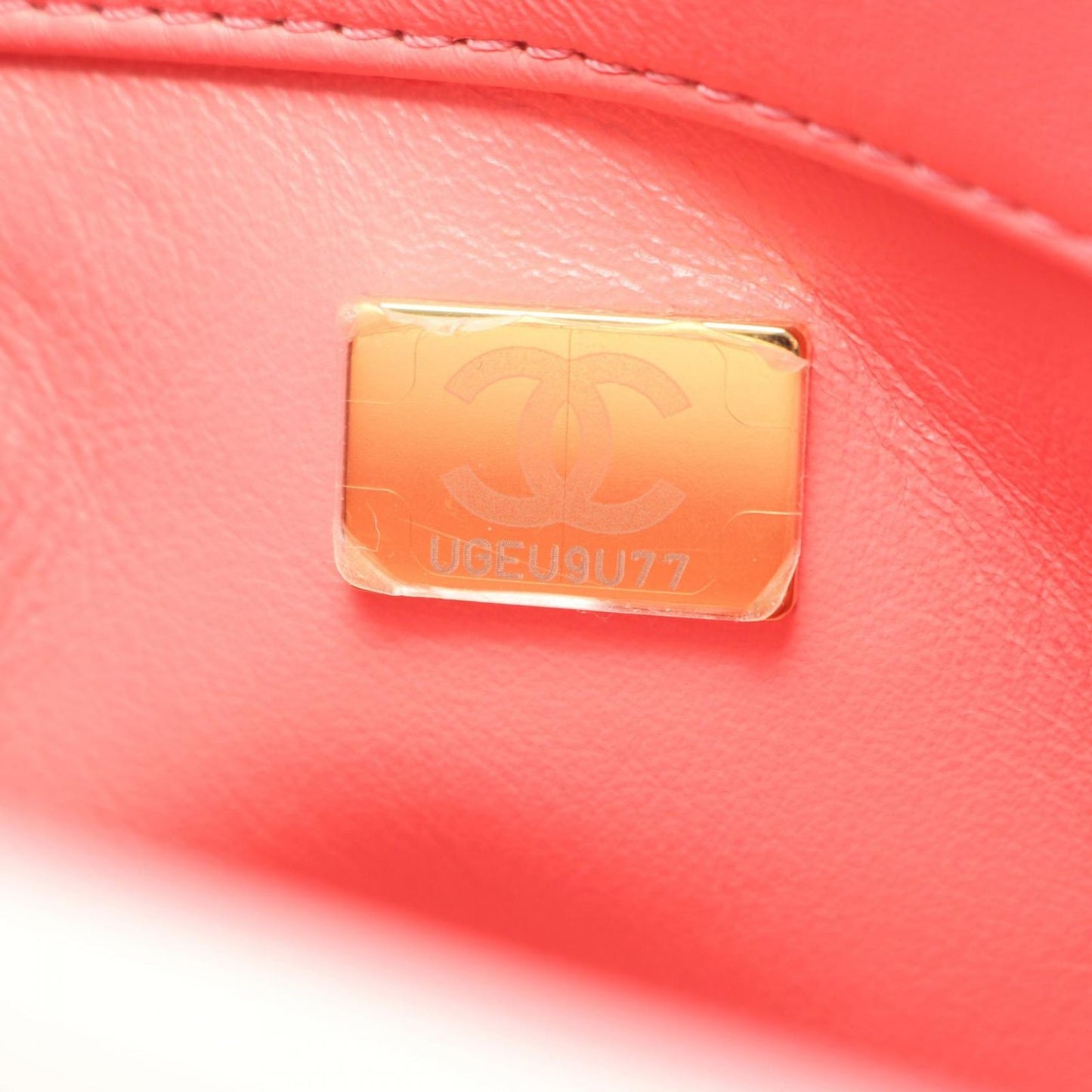 Chanel Shoulder Bag Quilted Pink Lambskin Chain — view 5