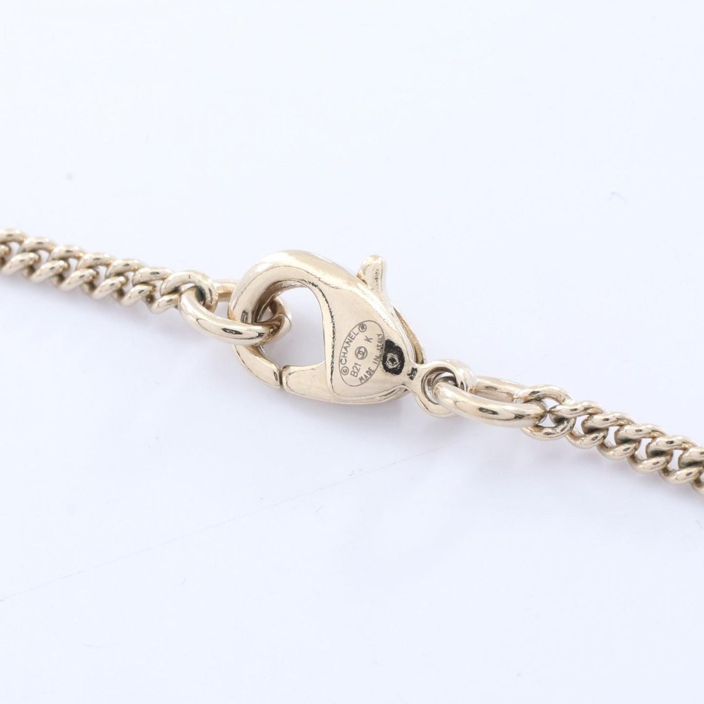Chanel Necklace CC Logo Circle Leather — view 4