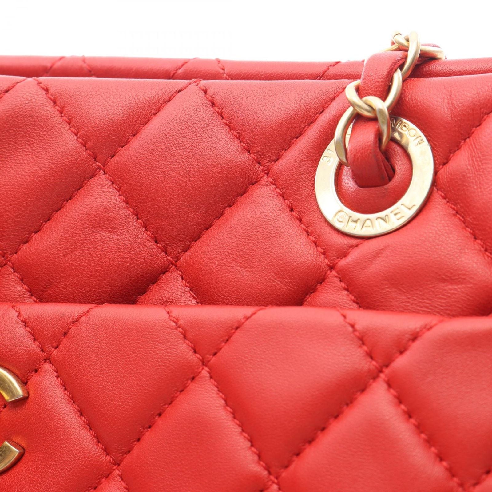 Chanel Tote Quilted Red Lambskin Chain — view 8