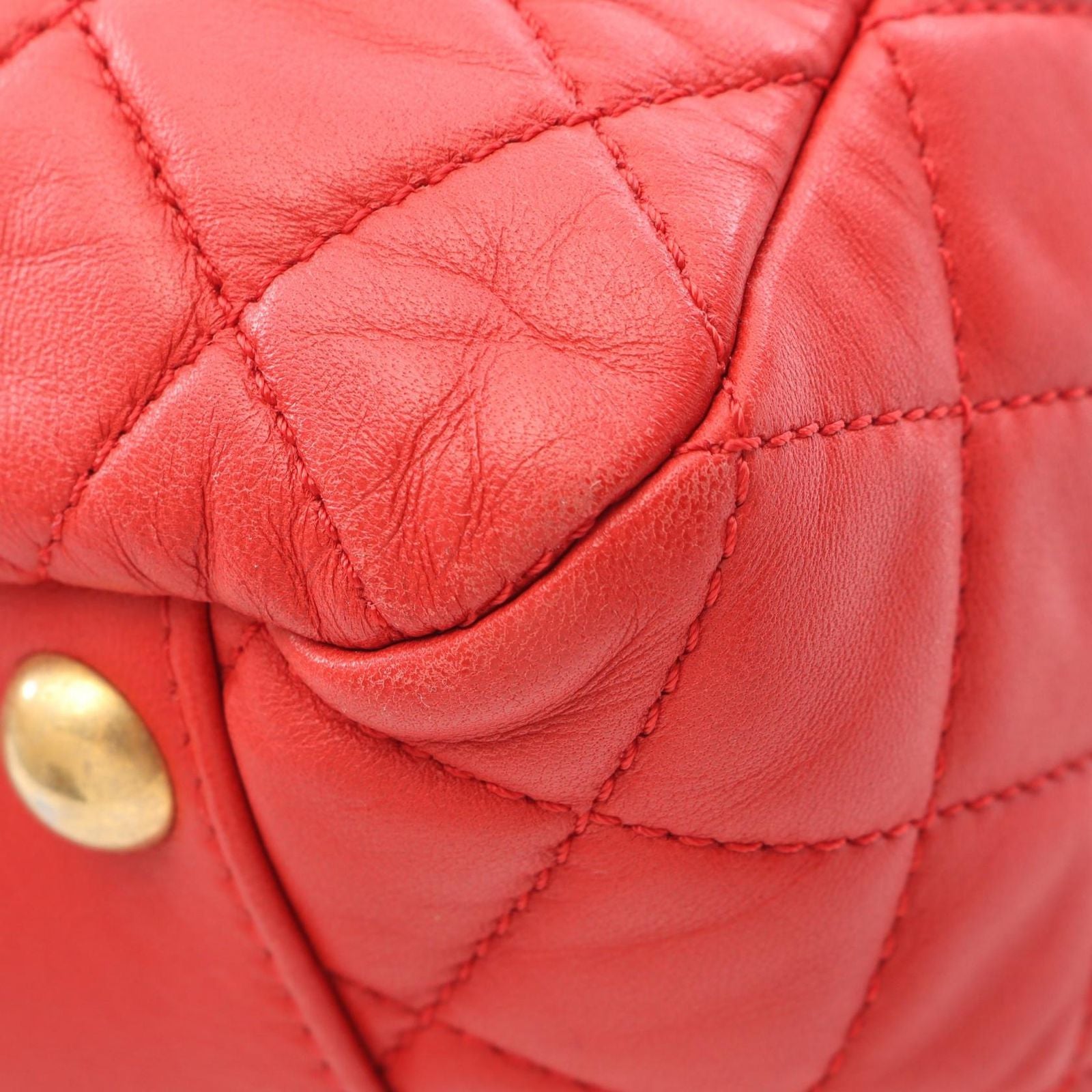 Chanel Tote Quilted Red Lambskin Chain — view 6
