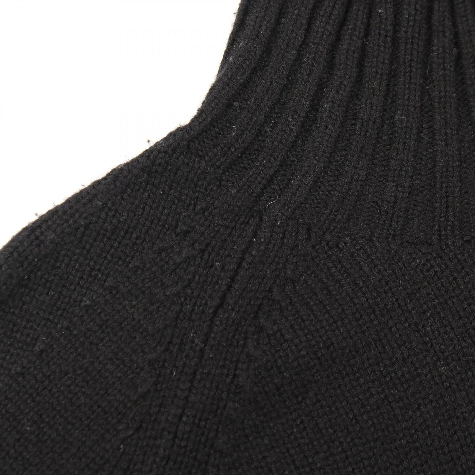 Max Mara Knit Turtleneck BK Wool Cashmere Sweater — view 9